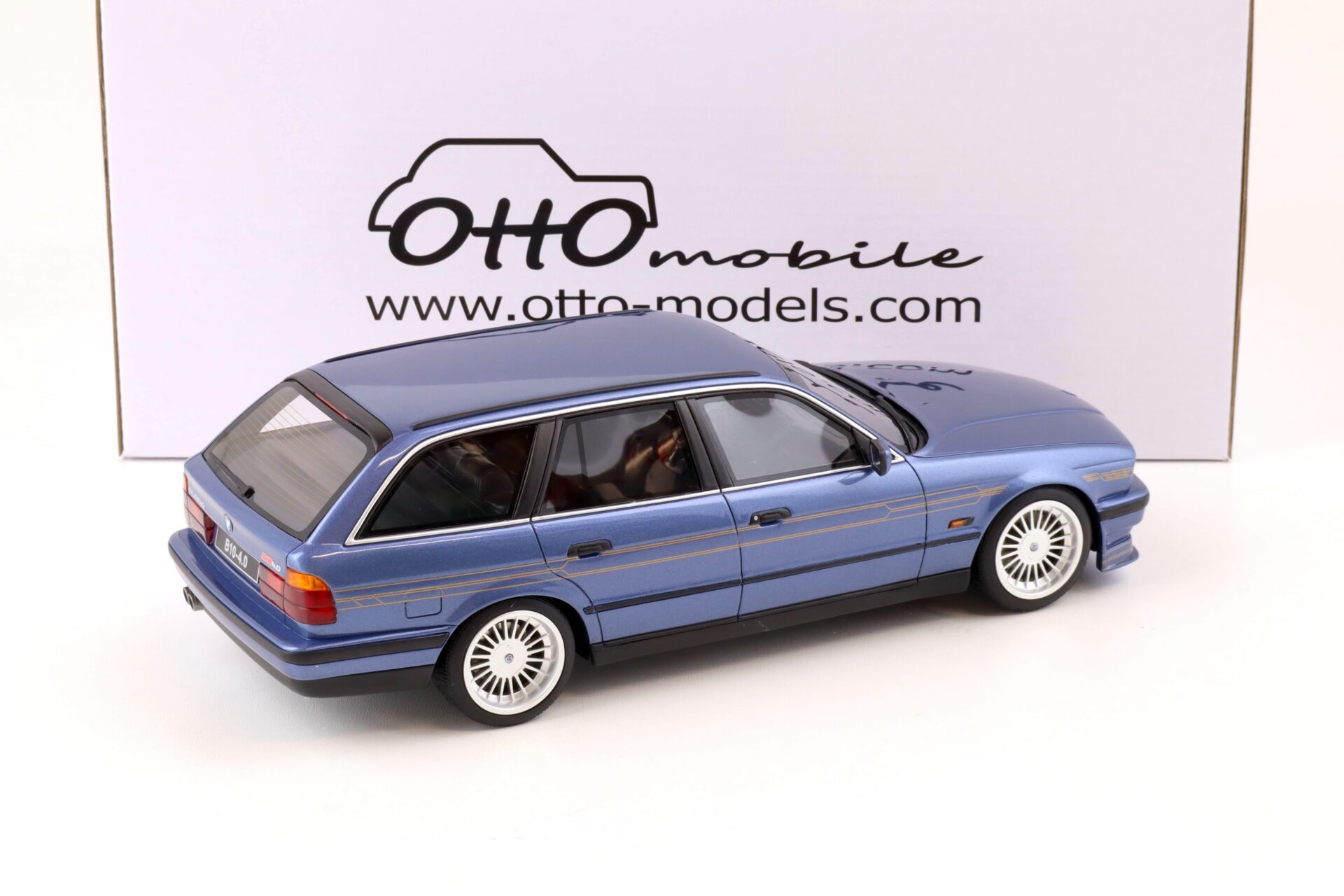 1:18 OTTO mobile OT944 BMW Alpina B10 E34 4.0 Touring blue metallic 1995