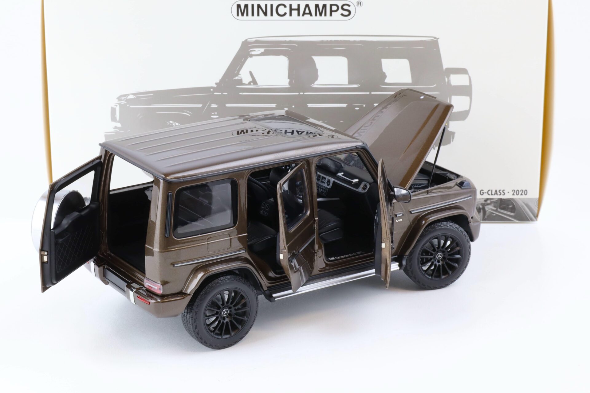 1:18 Minichamps Mercedes G-Class (W 463) 2020 brown metallic