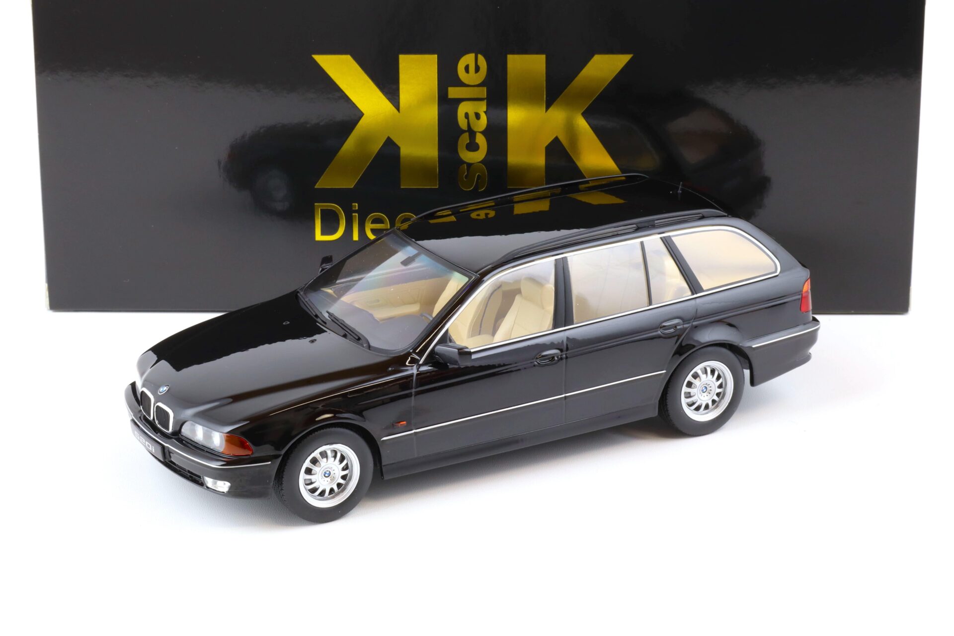 1:18 KK-Scale BMW 5er 520i E39 Touring black 1997