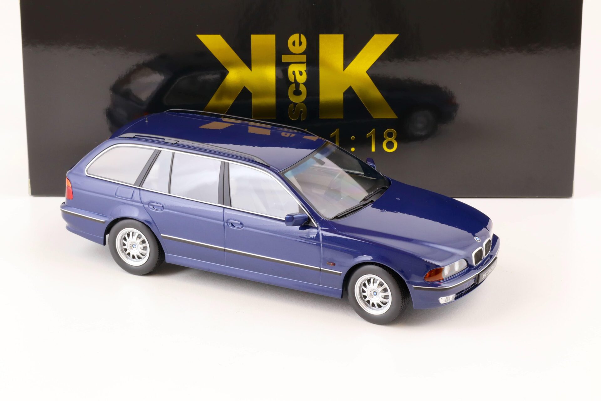 1:18 KK-Scale BMW 5er 530d E39 Touring blue-metallic 1997