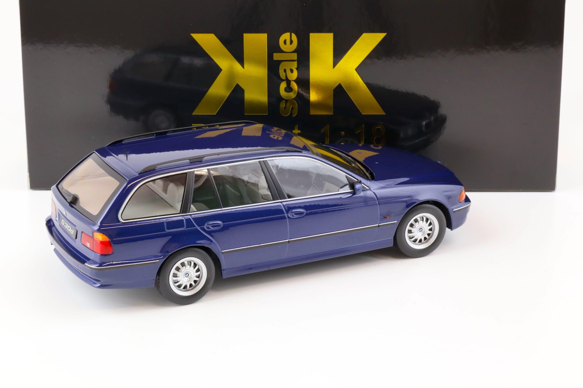 1:18 KK-Scale BMW 5er 530d E39 Touring blue-metallic 1997