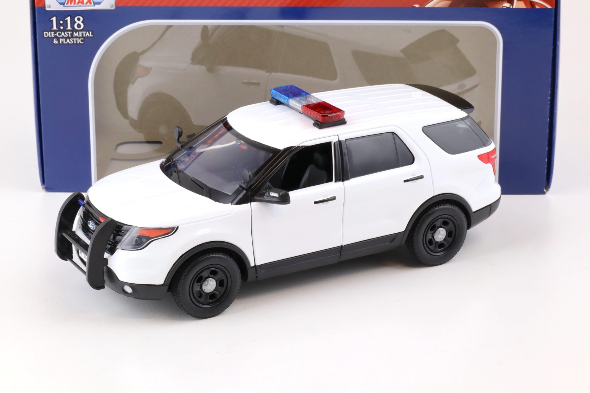 ID 76253 orig.jpg 1:18 Motor Max 2015 Ford Intercopter Utility Law Enforcement white