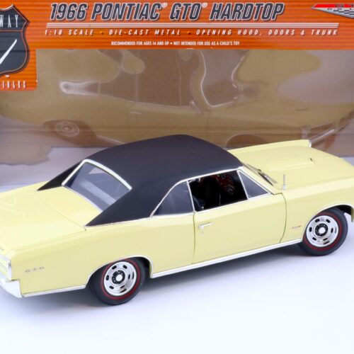 1:18 Highway61 Pontiac GTO Hardtop Coupe yellow/ vinyl roof 1966 - Image 3