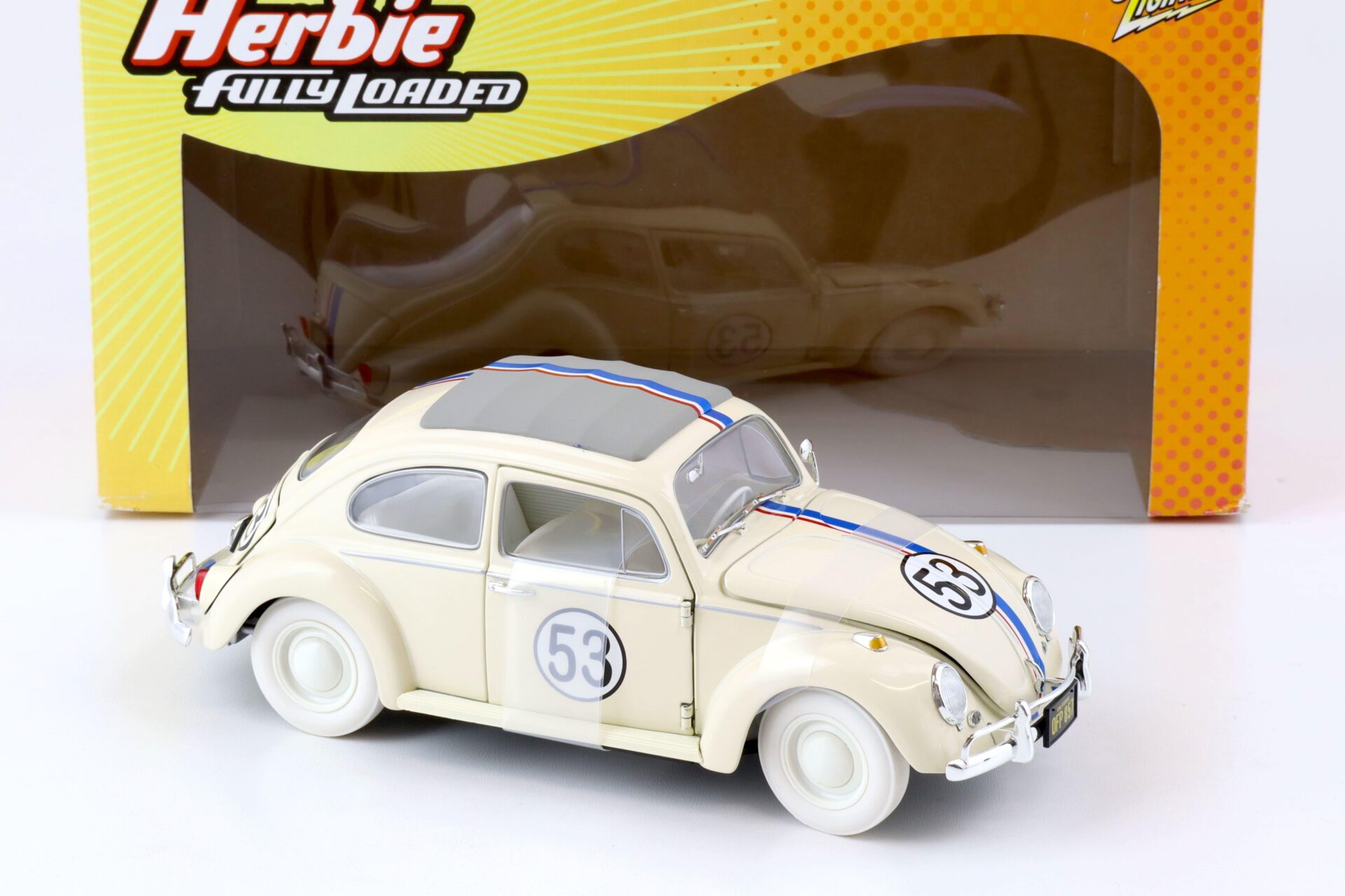 1:18 Johnny Lightning VW Käfer Herbie Fully Loaded #53 white