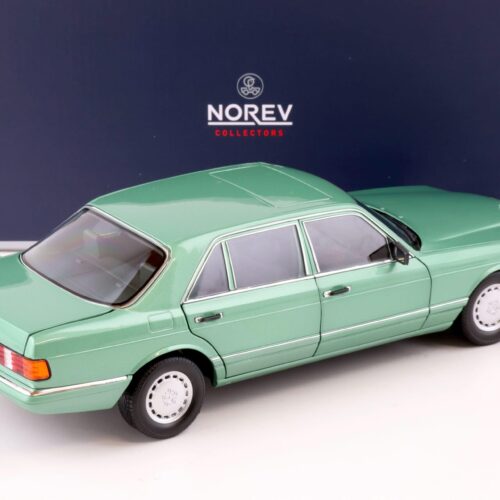 1:18 Norev Mercedes 560 SEL W126 Limousine 1991 light green metallic