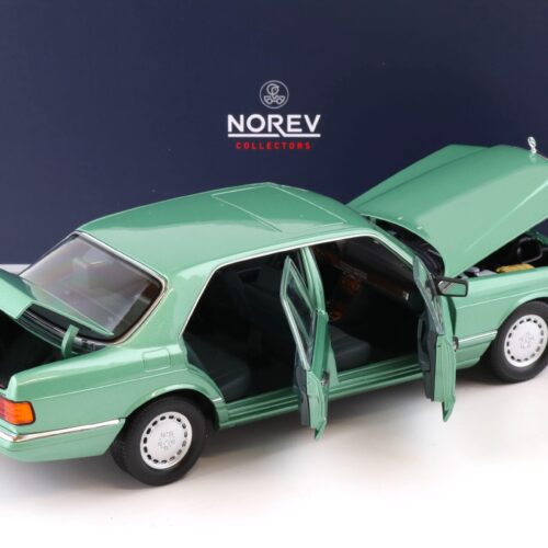 1:18 Norev Mercedes 560 SEL W126 Limousine 1991 light green metallic