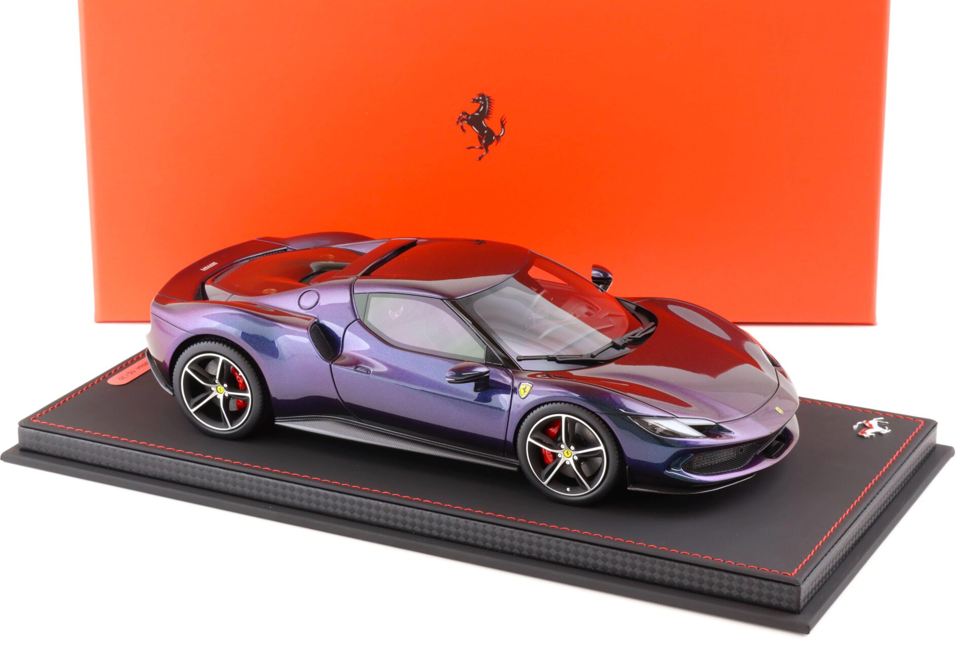 1:18 BBR Ferrari 296 GTB Coupe Chameleon with display - Limited 30 pcs.
