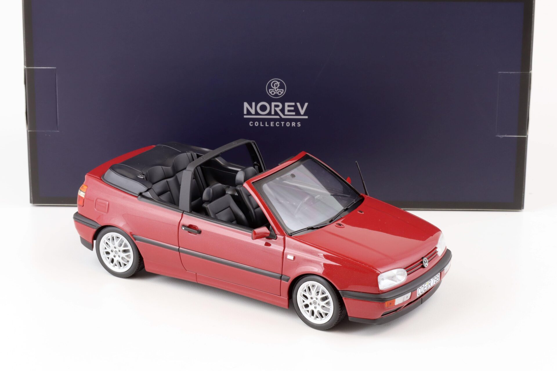 1:18 Norev VW Golf 3 Cabriolet 1995 dark red metallic - Limited 200 pcs.