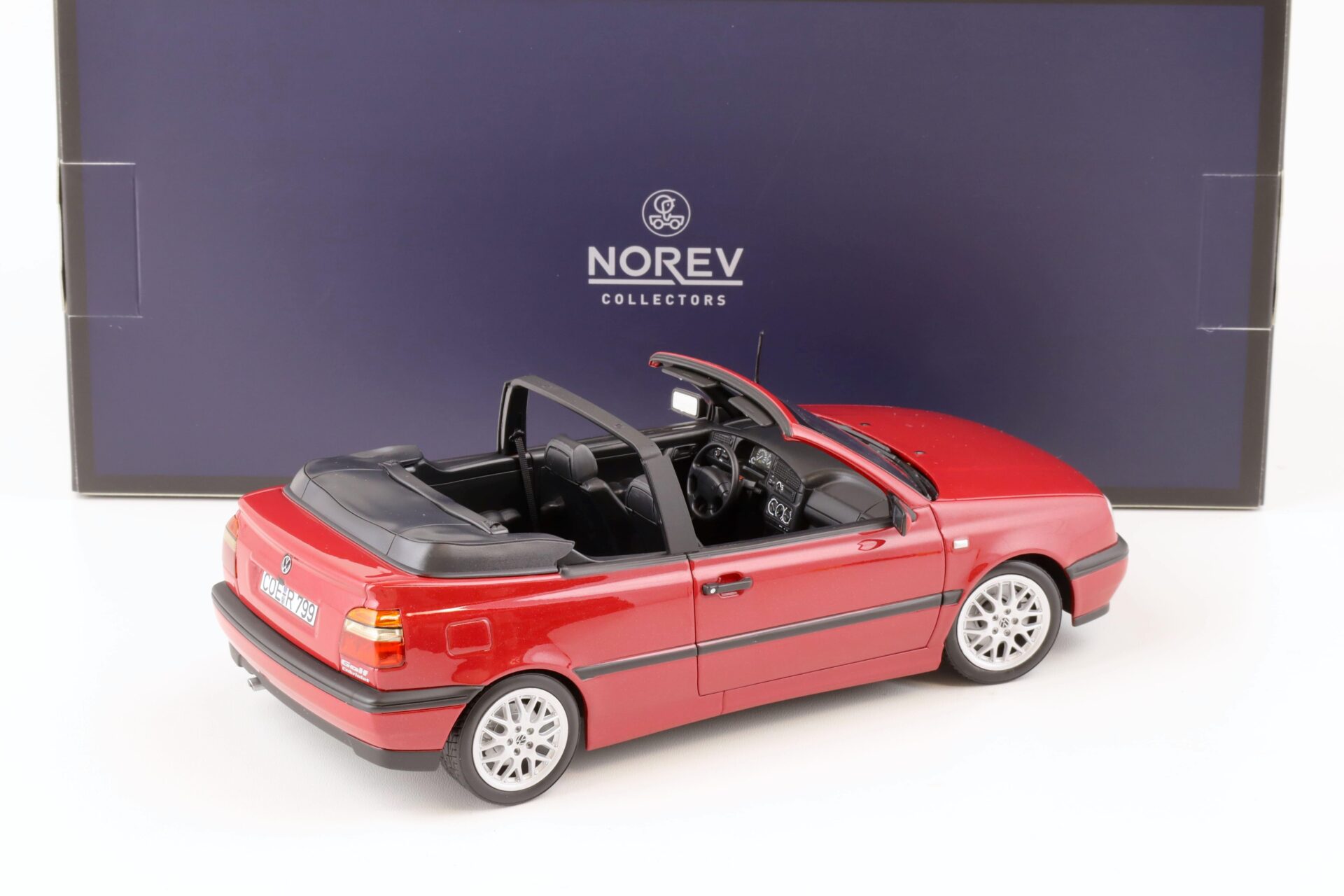 1:18 Norev VW Golf 3 Cabriolet 1995 dark red metallic - Limited 200 pcs.