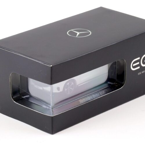 1:43 Spark Minimax Mercedes EQC 400 4Matic polar white DEALER VERSION