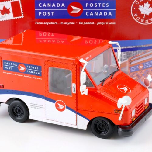 1:18 Greenlight Canada Post LLV Postes Service Long-Life Delivery Van red