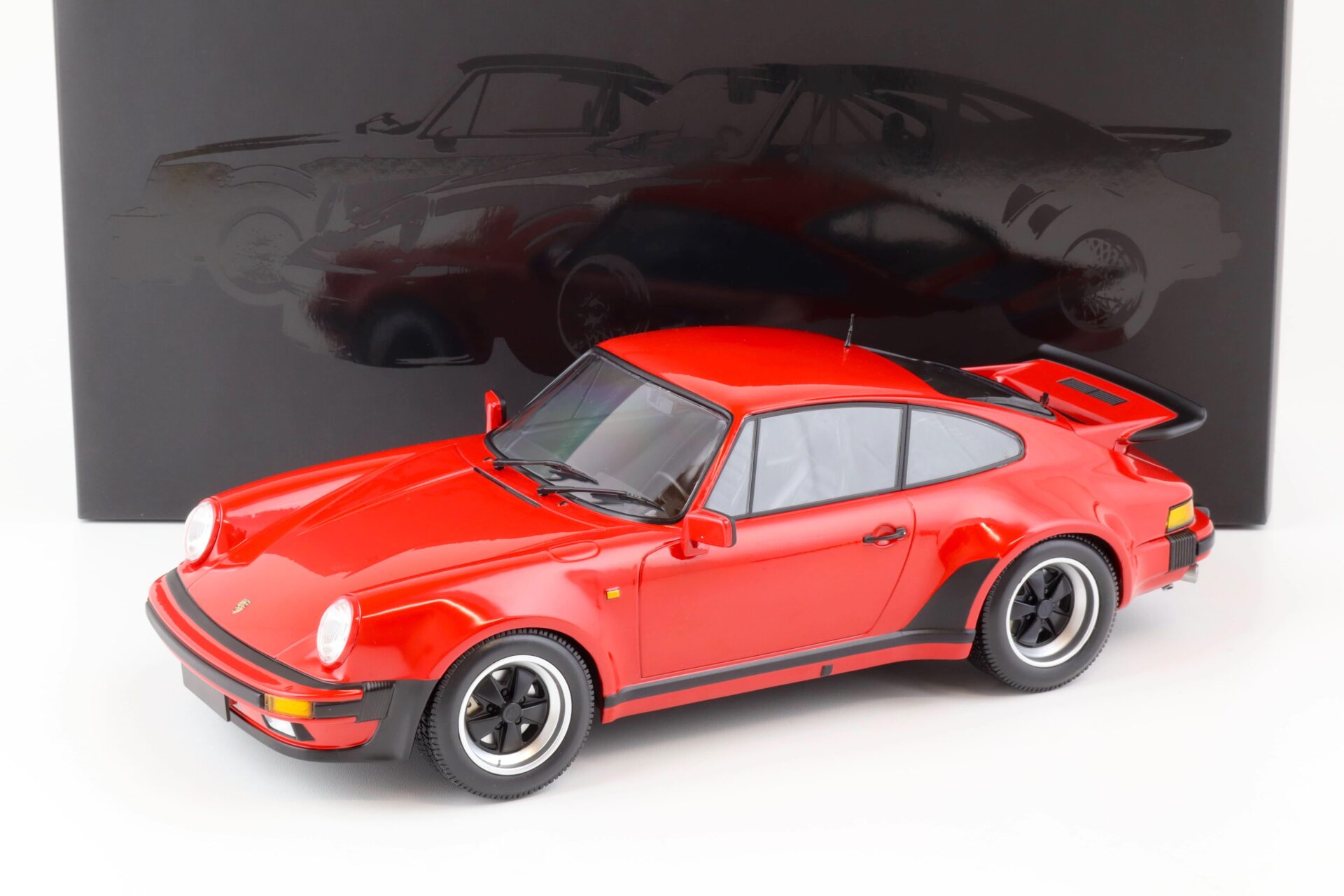 1:12 Minichamps Porsche 911 (930) Turbo Coupe 1977 red