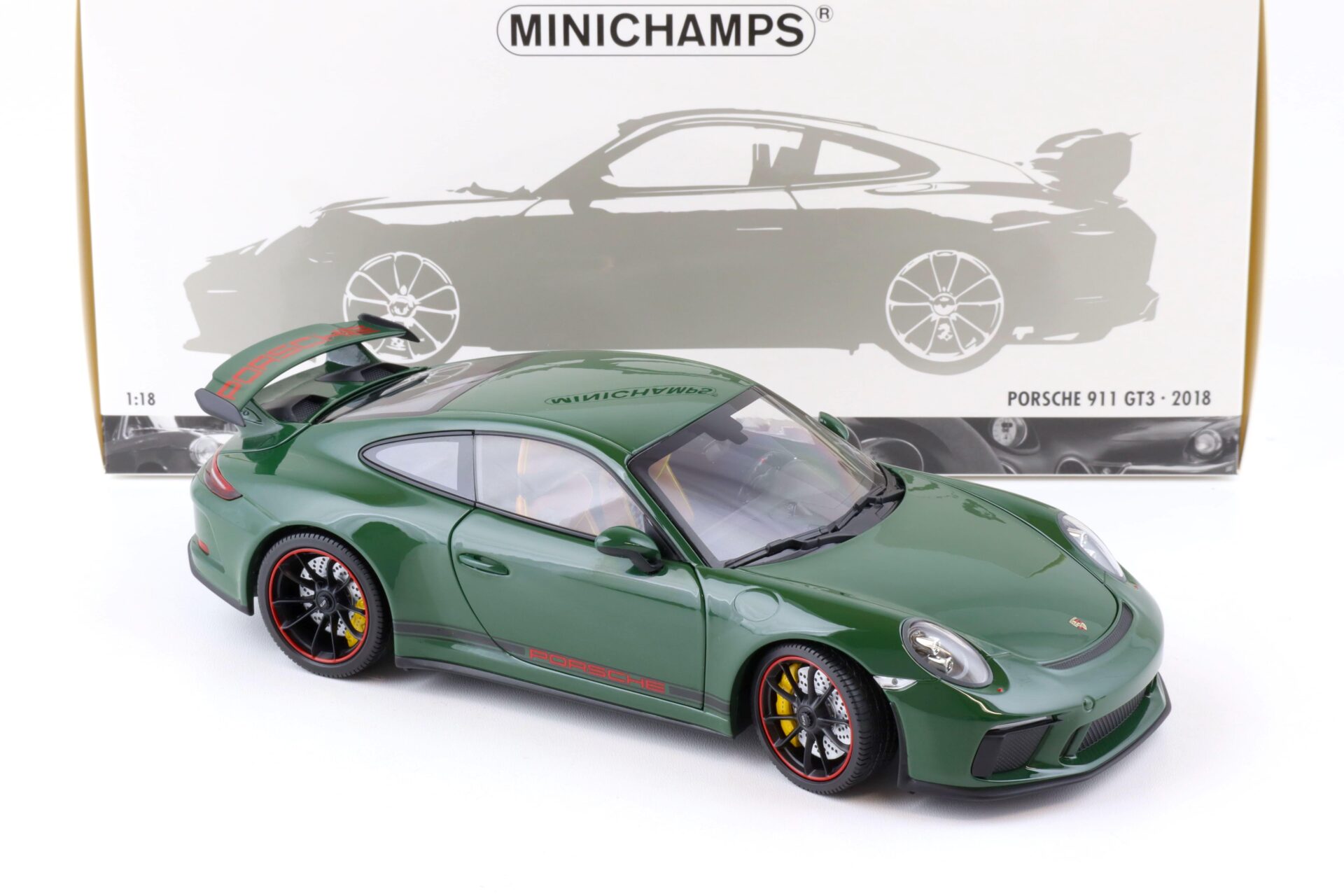 1:18 Minichamps Porsche 911 (991) GT3 Coupe 2018 dark green