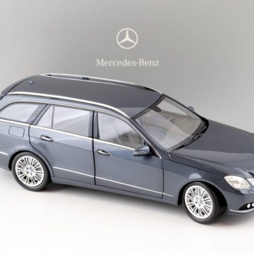 1:18 Minichamps Mercedes E-Klasse T-Modell S212 tenorit grey metallic DEALER VERSION