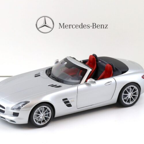 1:18 Minichamps Mercedes SLS AMG Roadster iridium silver DEALER VERSION