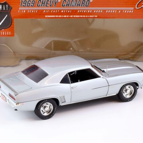1:18 Highway61 Chevrolet Camaro ZL-1 COPO RS - 427 Coupe 1969 silver metallic