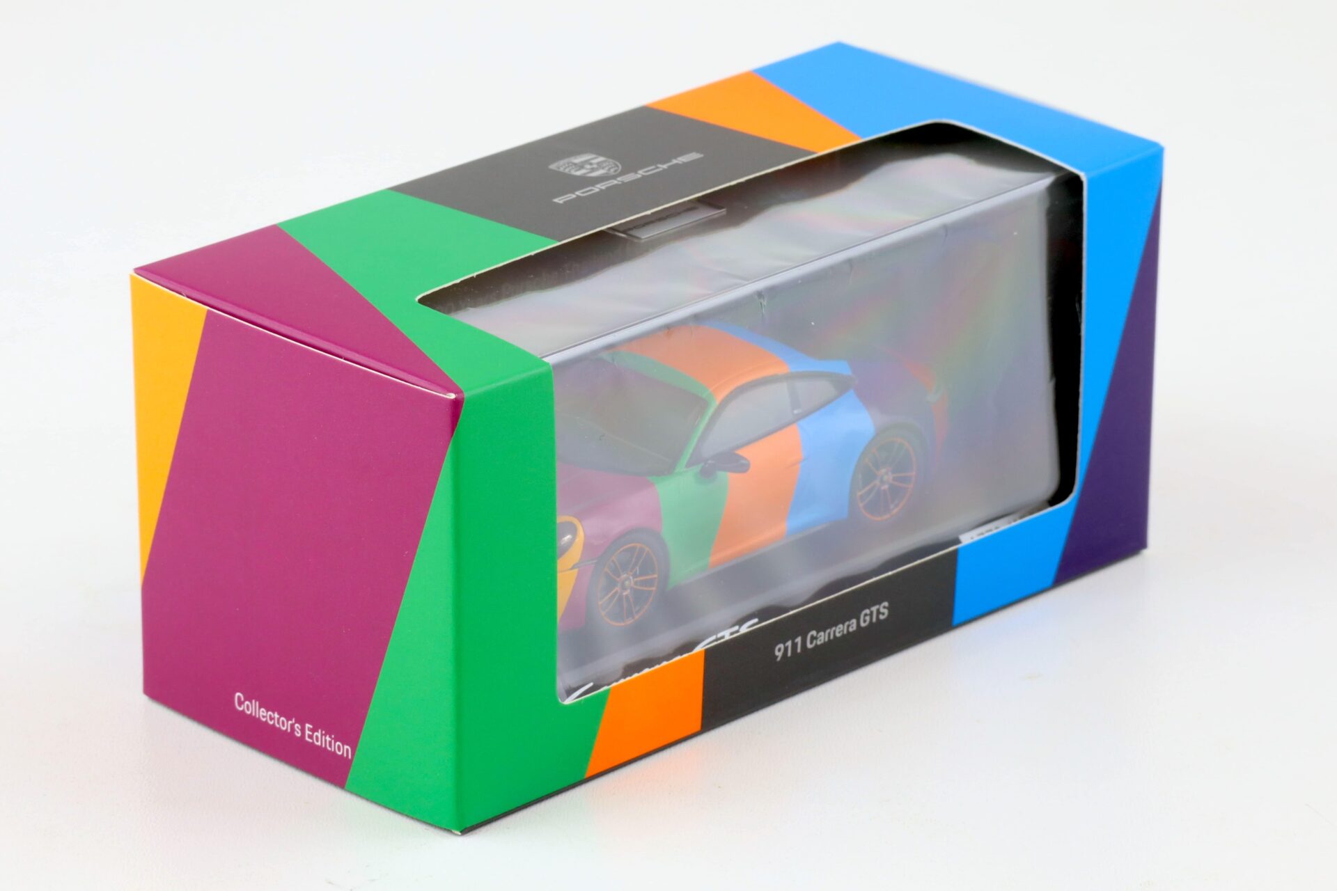 1:43 Spark Porsche 911 (992) Carrera GTS "30 Years Porsche Thailand" WAP DEALER