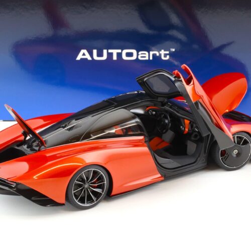 1:18 AUTOart McLaren Speedtail 2020 Volcano orange 76088