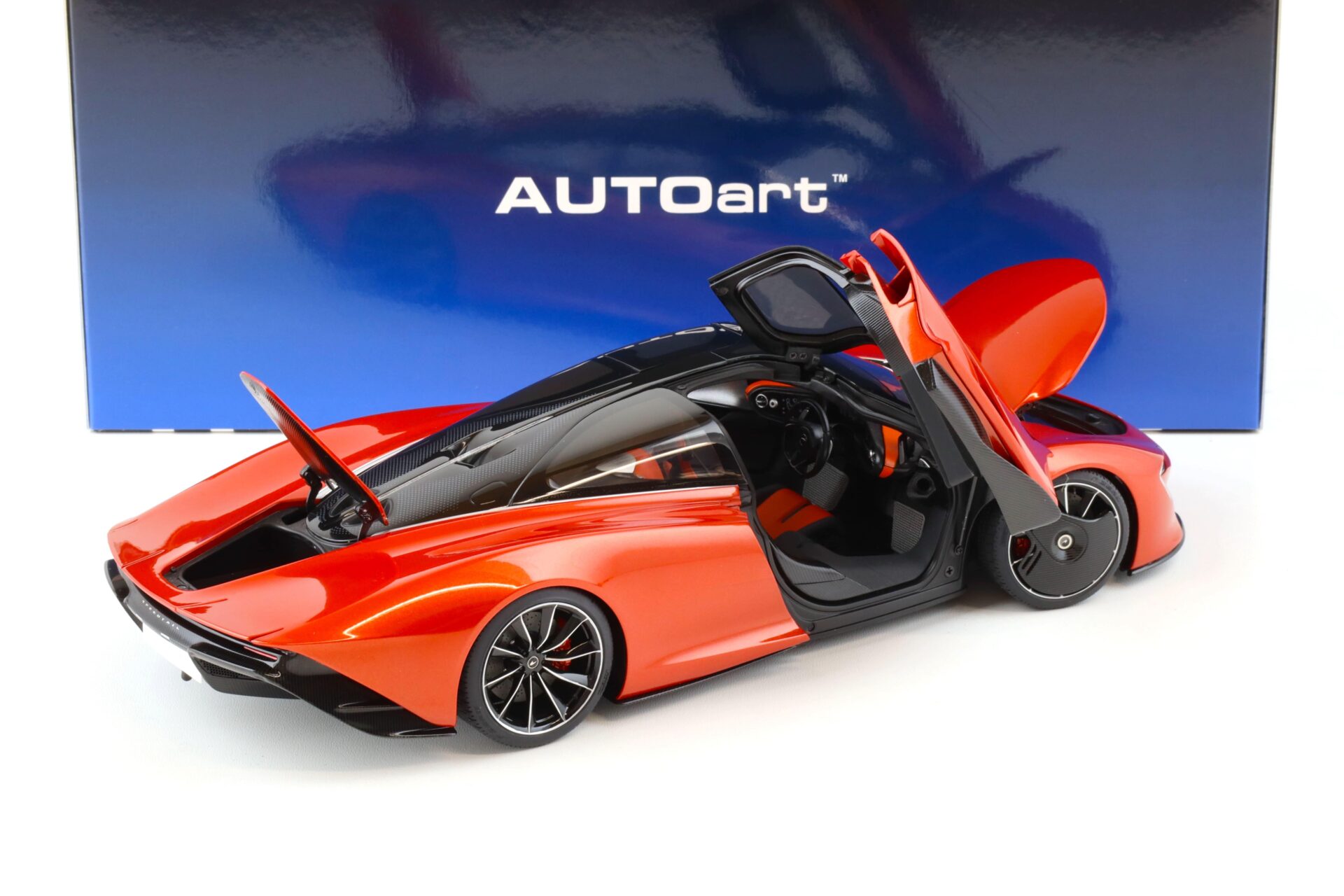 1:18 AUTOart McLaren Speedtail 2020 Volcano orange 76088