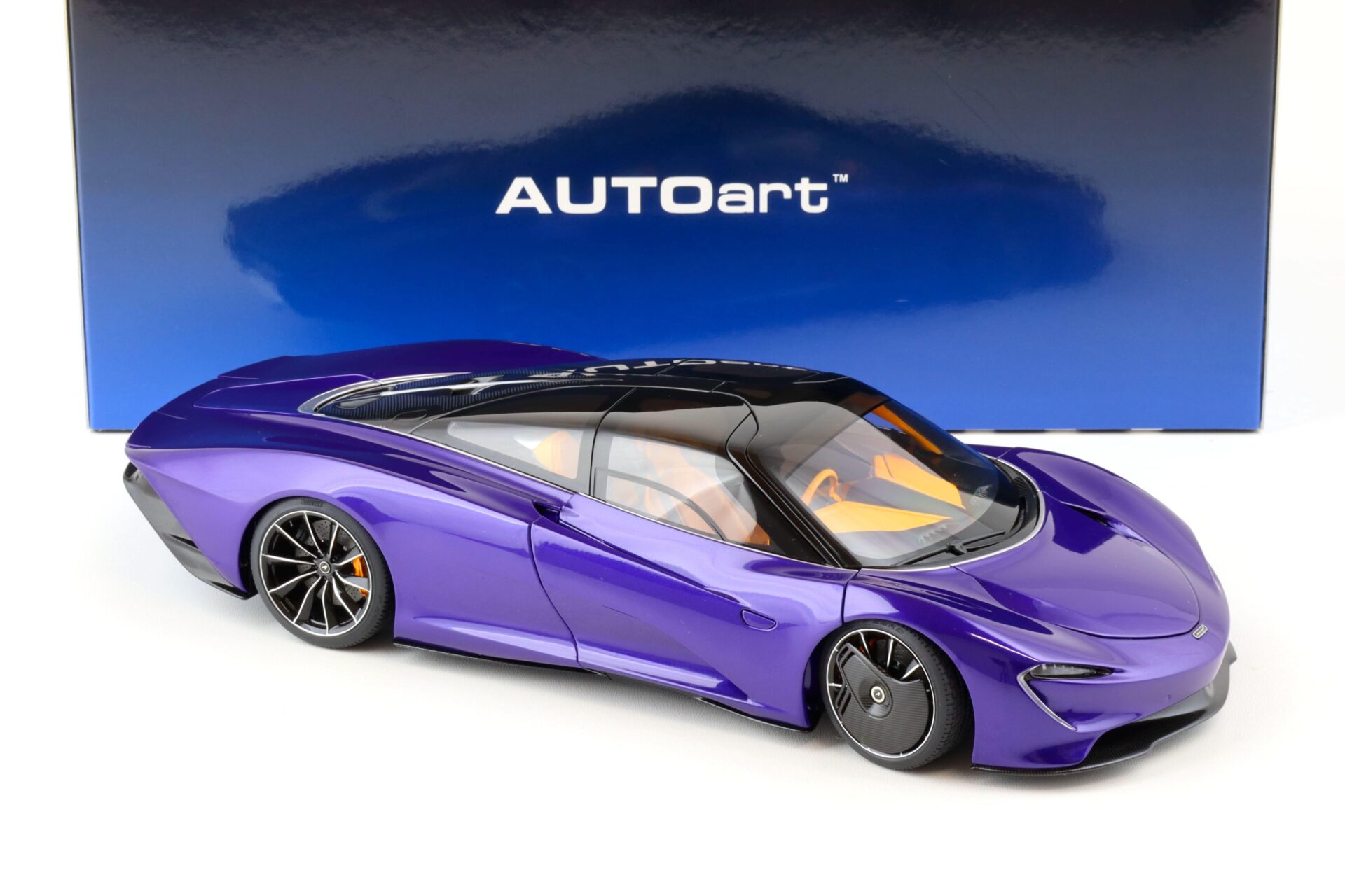 1:18 AUTOart McLaren Speedtail 2020 Lantana purple 76089