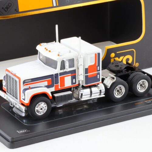 1:43 IXO International Transtar 4300 SZM Truck white/blue/red 1980
