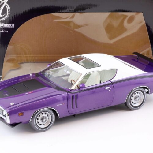 1:18 ERTL Authentics 1971 Dodge Charger R/T Coupe purple/ white roof