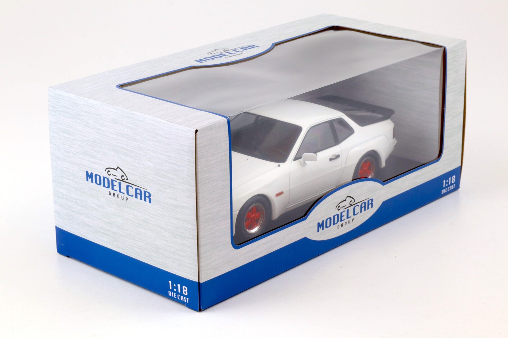 1:18 MCG Porsche 924 Carrera GT white/ red 1981