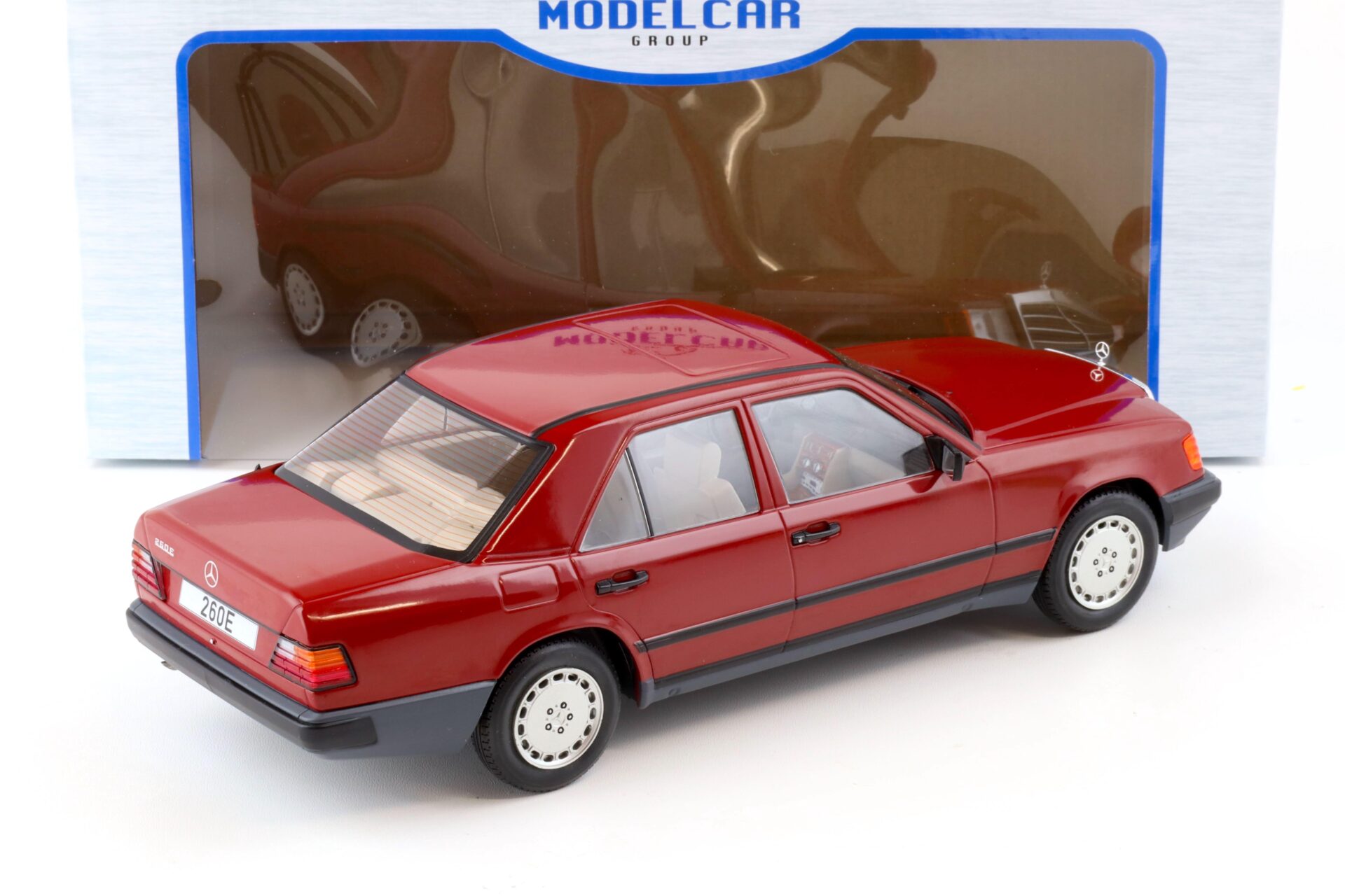1:18 MCG Mercedes 260E (W124) Limousine Barolo red 1984