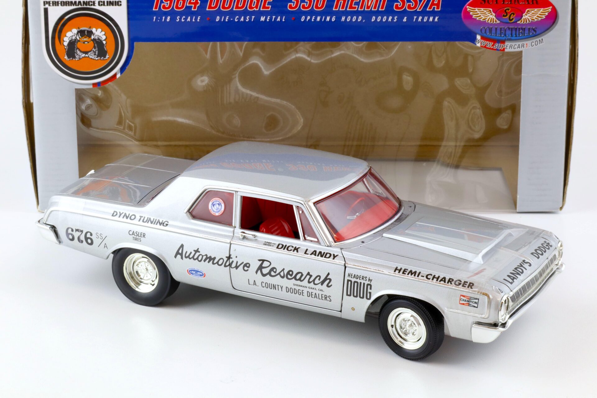 1:18 Highway61 Supercar 1964 Dodge 330 Hemi SS/A Dick Landy 676 SS/A silver