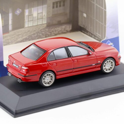 1:43 Solido BMW M5 (E39) Limousine 2003 Imola red