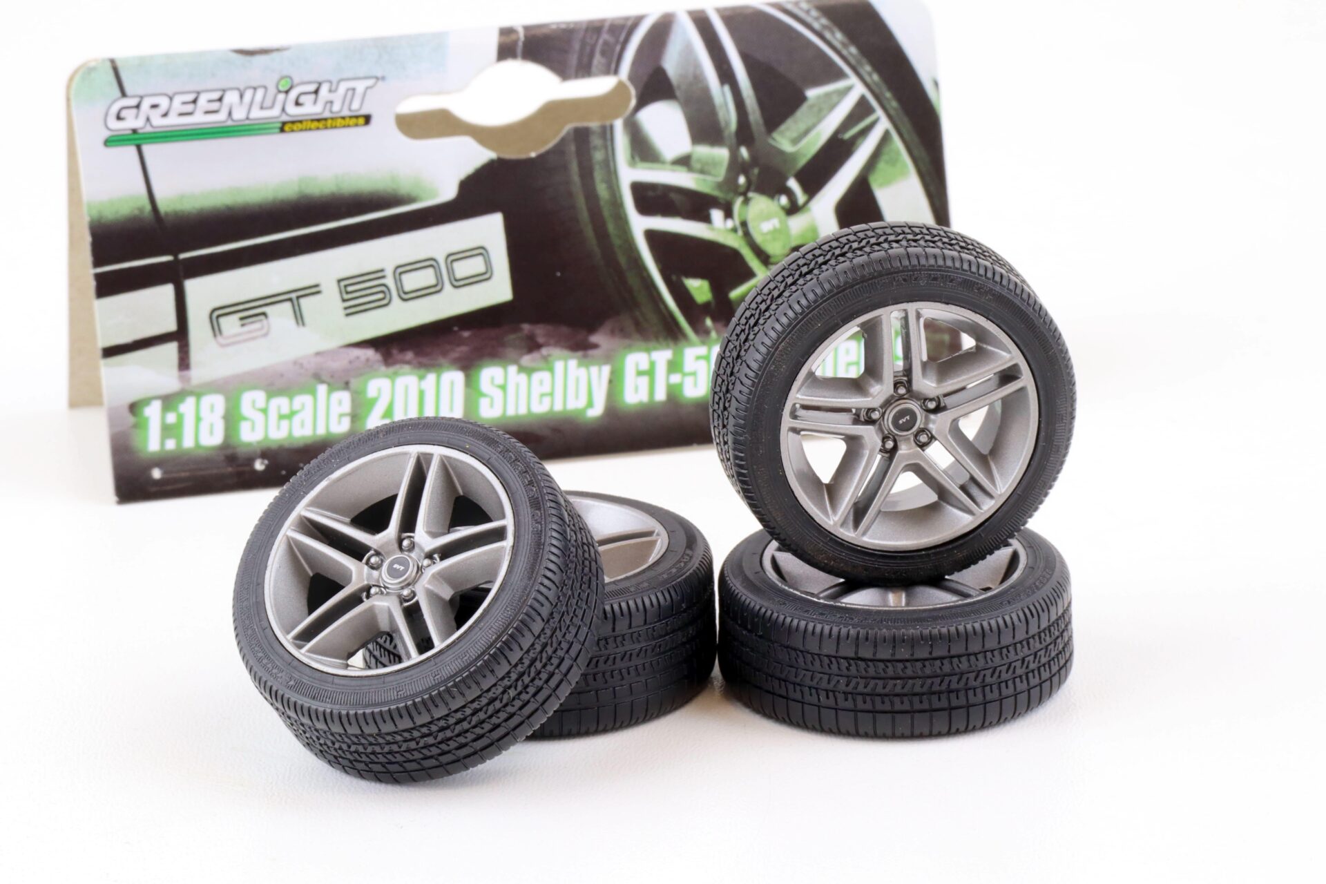 ID 79245 orig.jpg 1:18 Greenlight 2010 Shelby GT-500 Radsatz Räder Wheel Set 4 pcs. Zubehör 12875