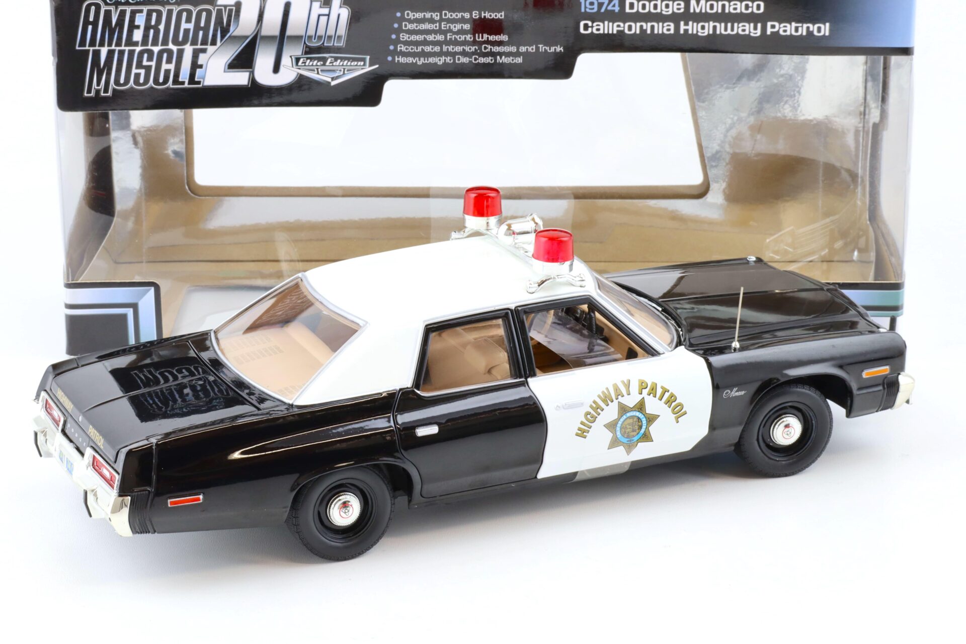 1:18 ERTL Elite Edition 1974 Dodge Monaco California Highway Patrol white/ black