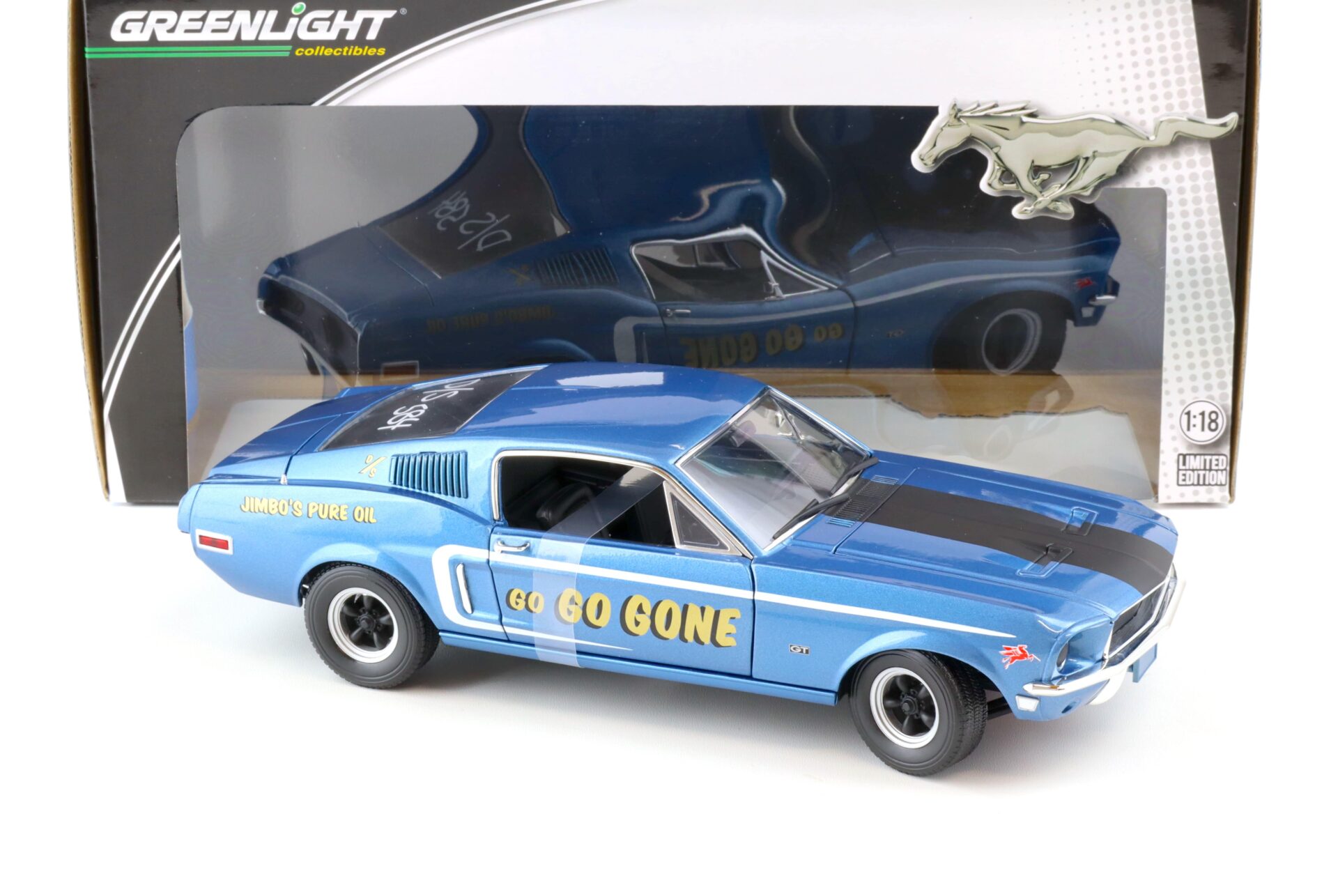 1:18 Greenlight 1968 Ford Mustang 2+2 Fastback Go Go Gone D/S 584 blue metallic