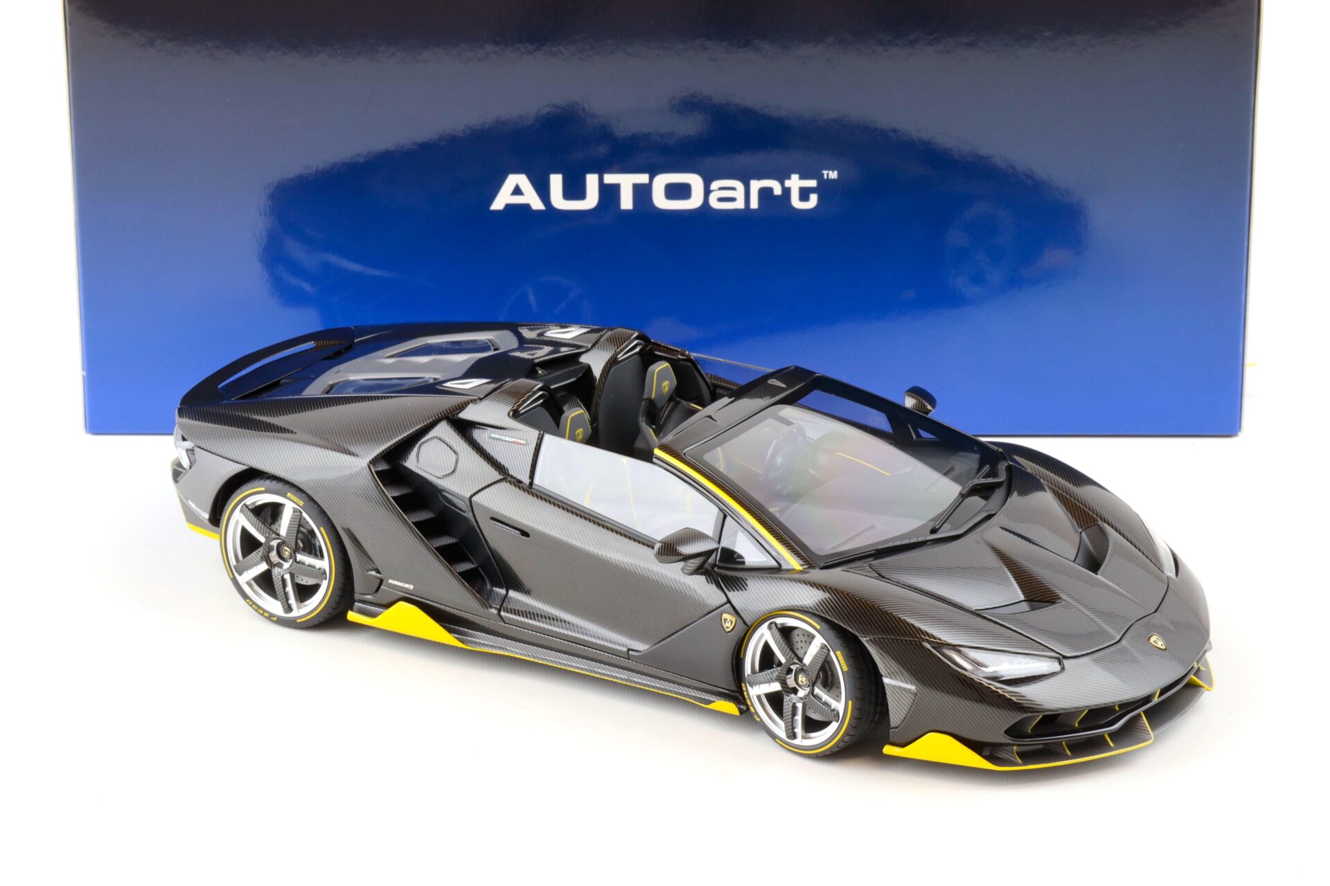 1:18 AUTOart Lamborghini Centenario Roadster Clear Carbon with yellow accents 79119