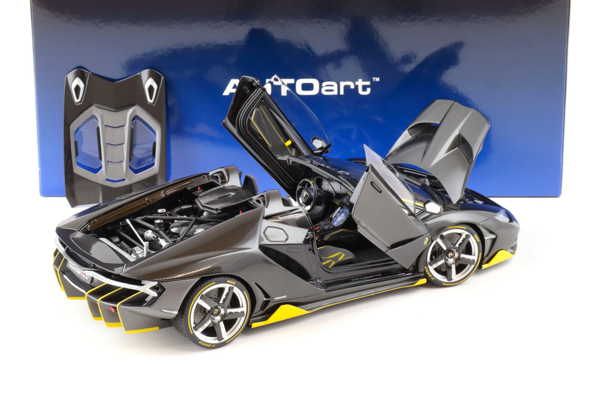 1:18 AUTOart Lamborghini Centenario Roadster Clear Carbon with yellow accents 79119
