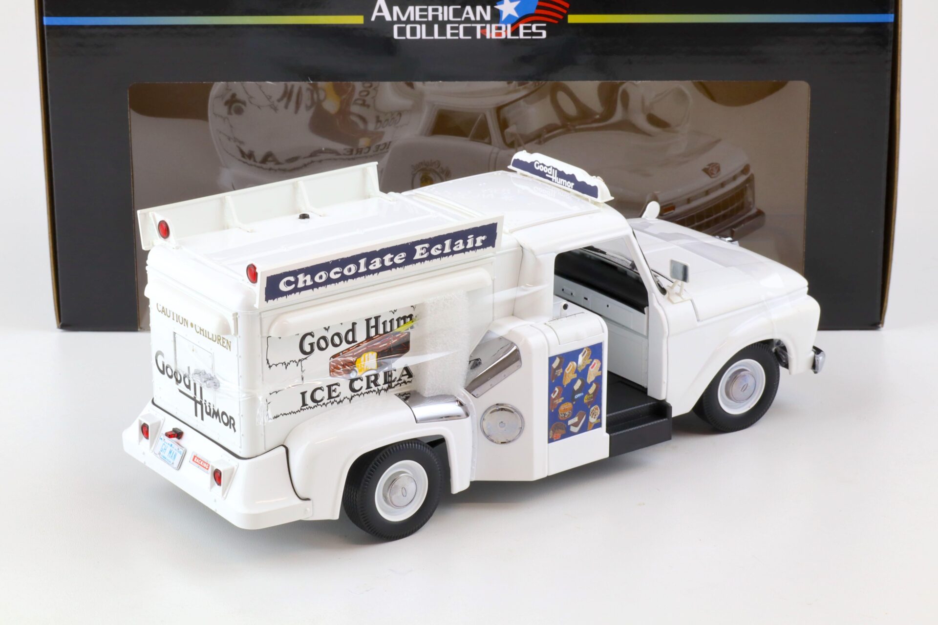1:18 Sun Star 1965 Ford F-100 Custom Cab Pickup ICE CREAM TRUCK Good Humor white