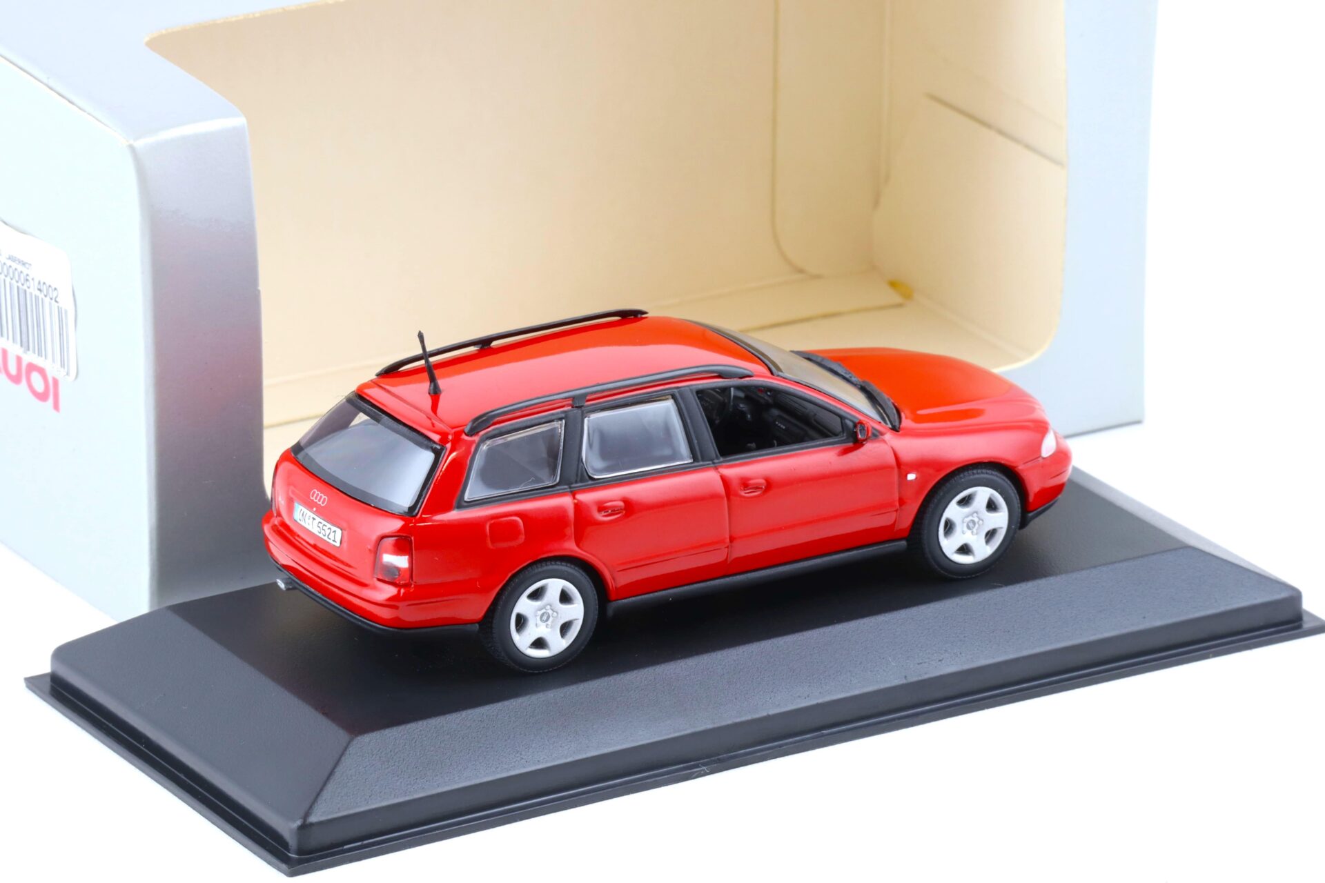 1:43 Minichamps Audi A4 (B5) Avant Laser red DEALER VERSION