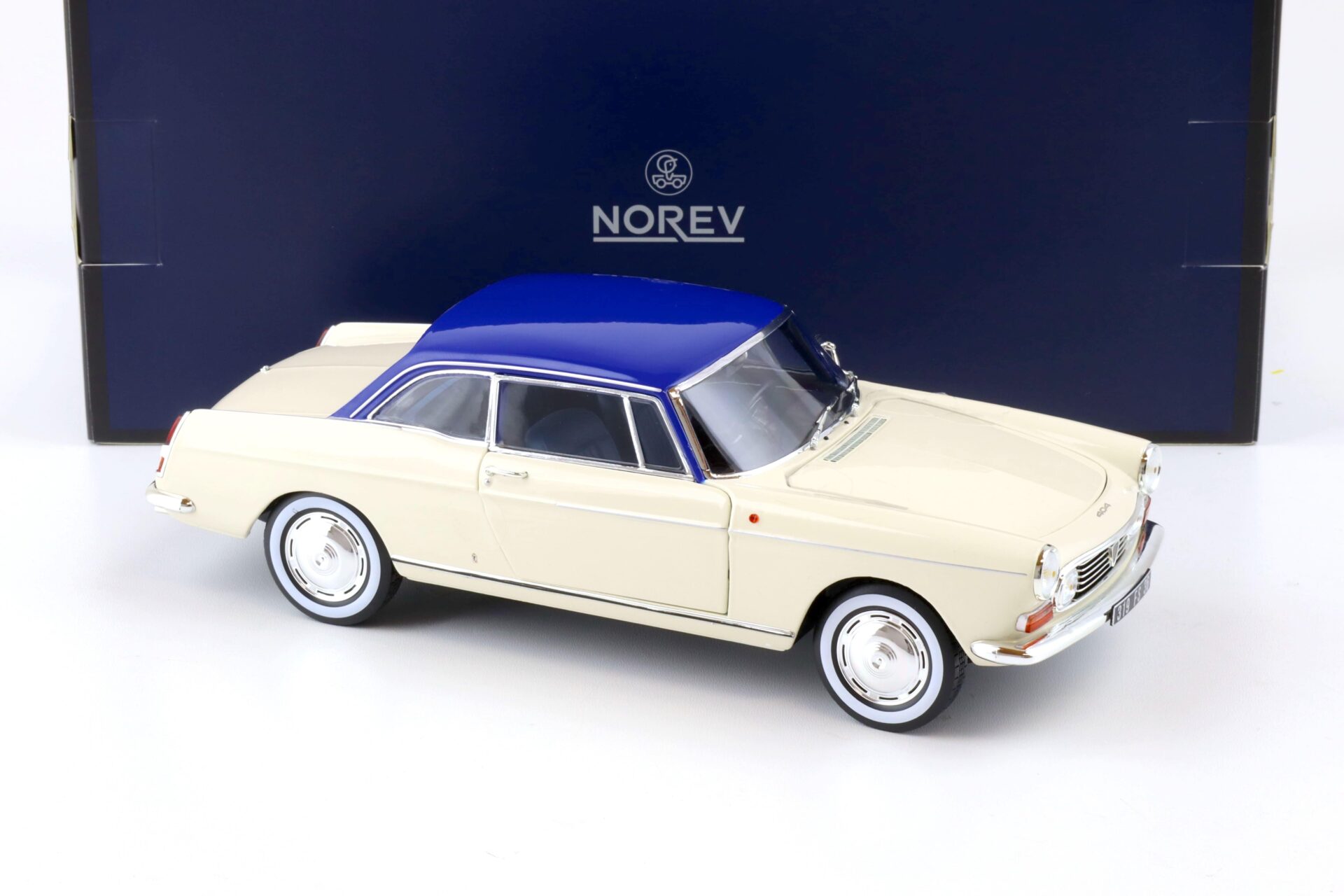 1:18 Norev Peugeot 404 Coupe 1967 cream & blue - Limited 200 pcs.