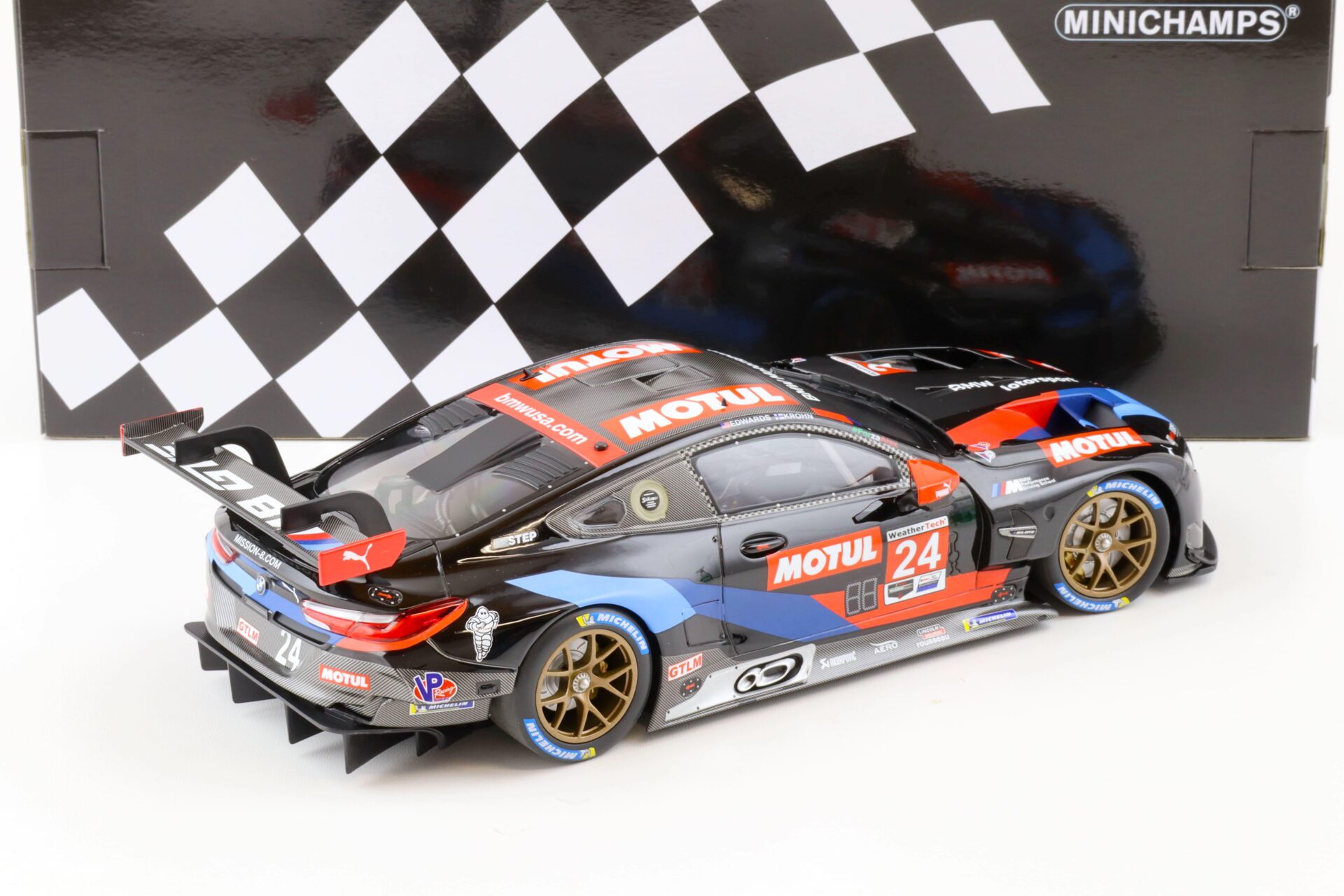 1:18 Minichamps BMW M8 GTE RLL Racing IMSA GP Road Atlanta 2020 Edwards #24