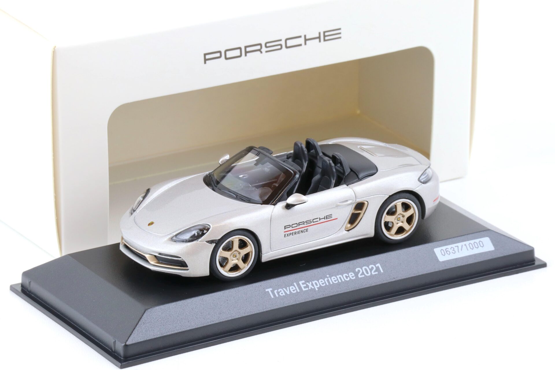 ID 80883 orig.jpg 1:43 Minichamps Porsche Boxster 718 Travel Experience 2021 silver WAP DEALER