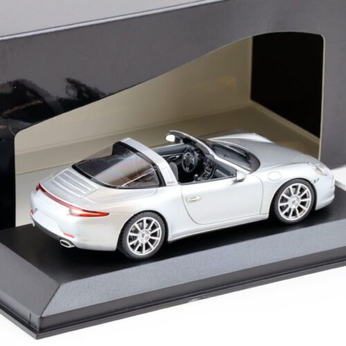 1:43 Minichamps Porsche 911 (991) Targa 2013 GT-silver metallic
