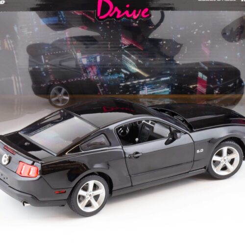1:18 Greenlight 2011 Ford Mustang GT 5.0 Coupe black DRIVE 2011
