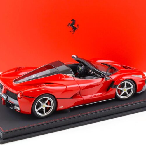 1:18 BBR Ferrari LaFerrari Aperta Rosso Corsa 322 red with display - Limited 349 pcs.