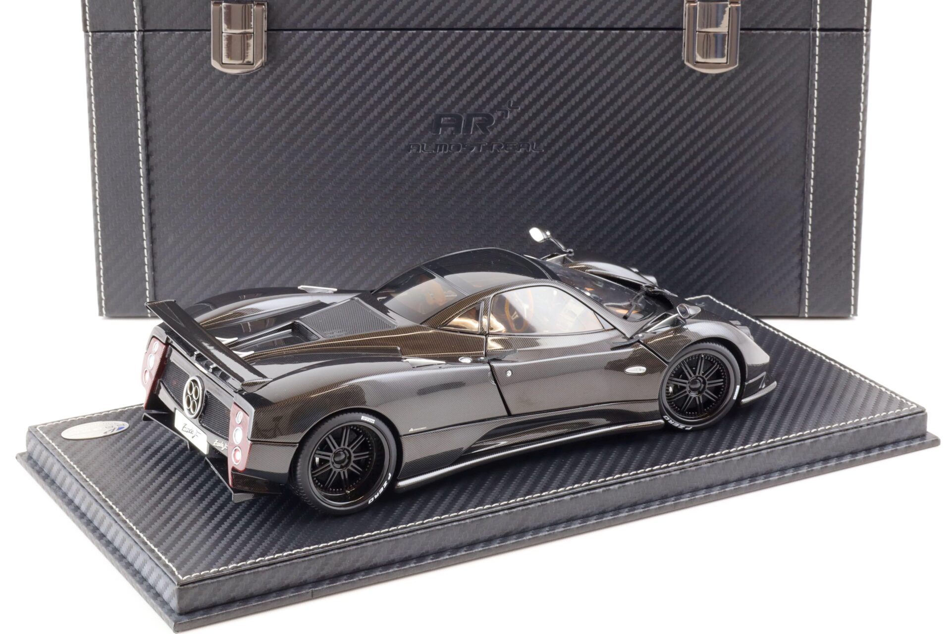 1:18 BBR Almost Real Pagani Zonda F Carbon Fiber with suitcase - Limited 100 pcs.