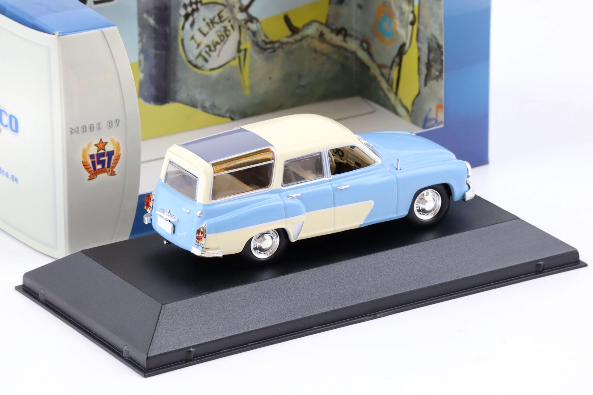 1:43 Cars&Co IST Wartburg 311-5 Camping light blue/ beige