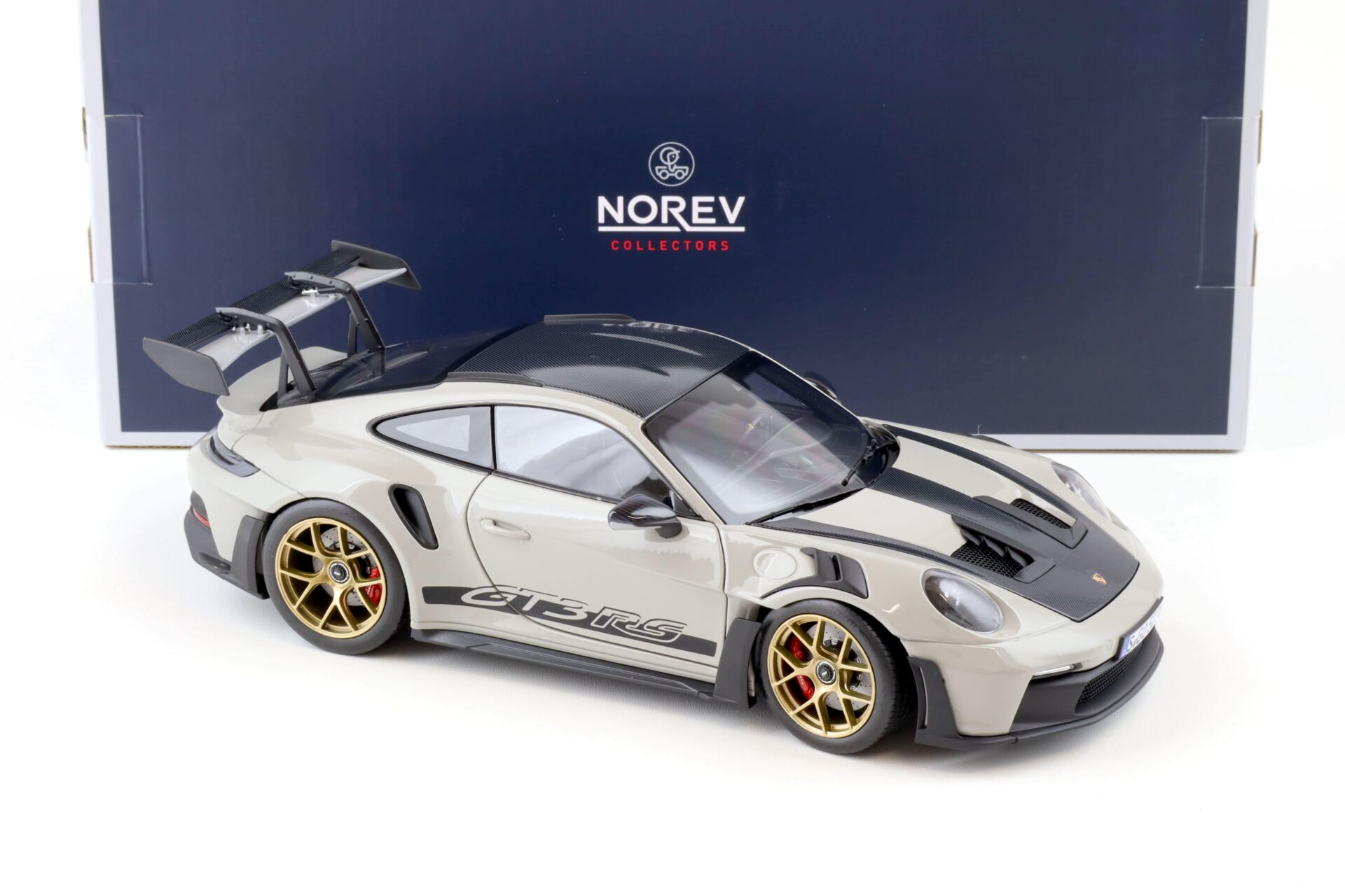 1:18 Norev Porsche 911 (992) GT3 RS Coupe Weissach Package 2022 Kreide - Limited 504 pcs.