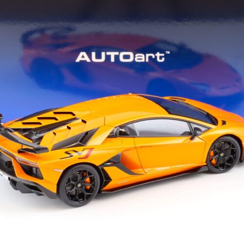1:18 AUTOart Lamborghini Aventador SVJ 2019 Arancio Atlas/ pearl orange