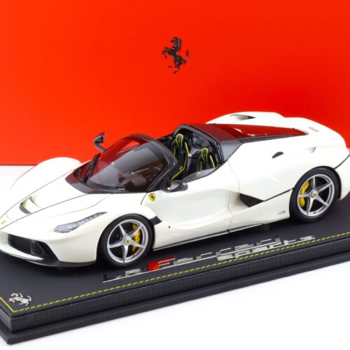 1:18 BBR Ferrari LaFerrari Aperta Bianco Avus white with display - Limited 36 pcs.