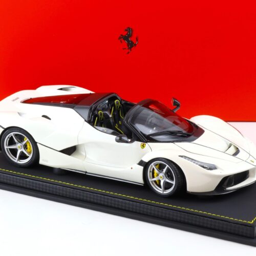 1:18 BBR Ferrari LaFerrari Aperta Bianco Avus white with display - Limited 36 pcs. - Image 2