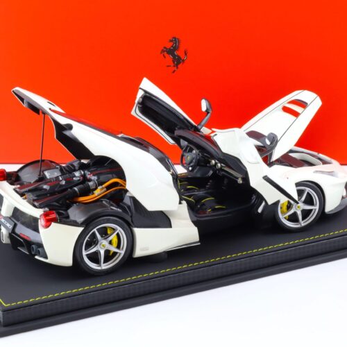 1:18 BBR Ferrari LaFerrari Aperta Bianco Avus white with display - Limited 36 pcs. - Image 4